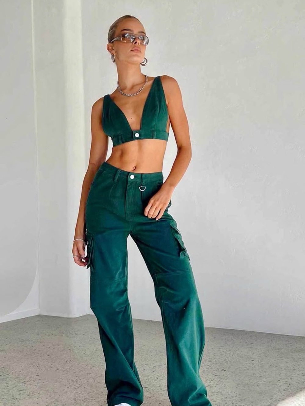 Princess Polly - Paige Mid Rise Cargo Jean Denim Green - size 4 (new with tags)